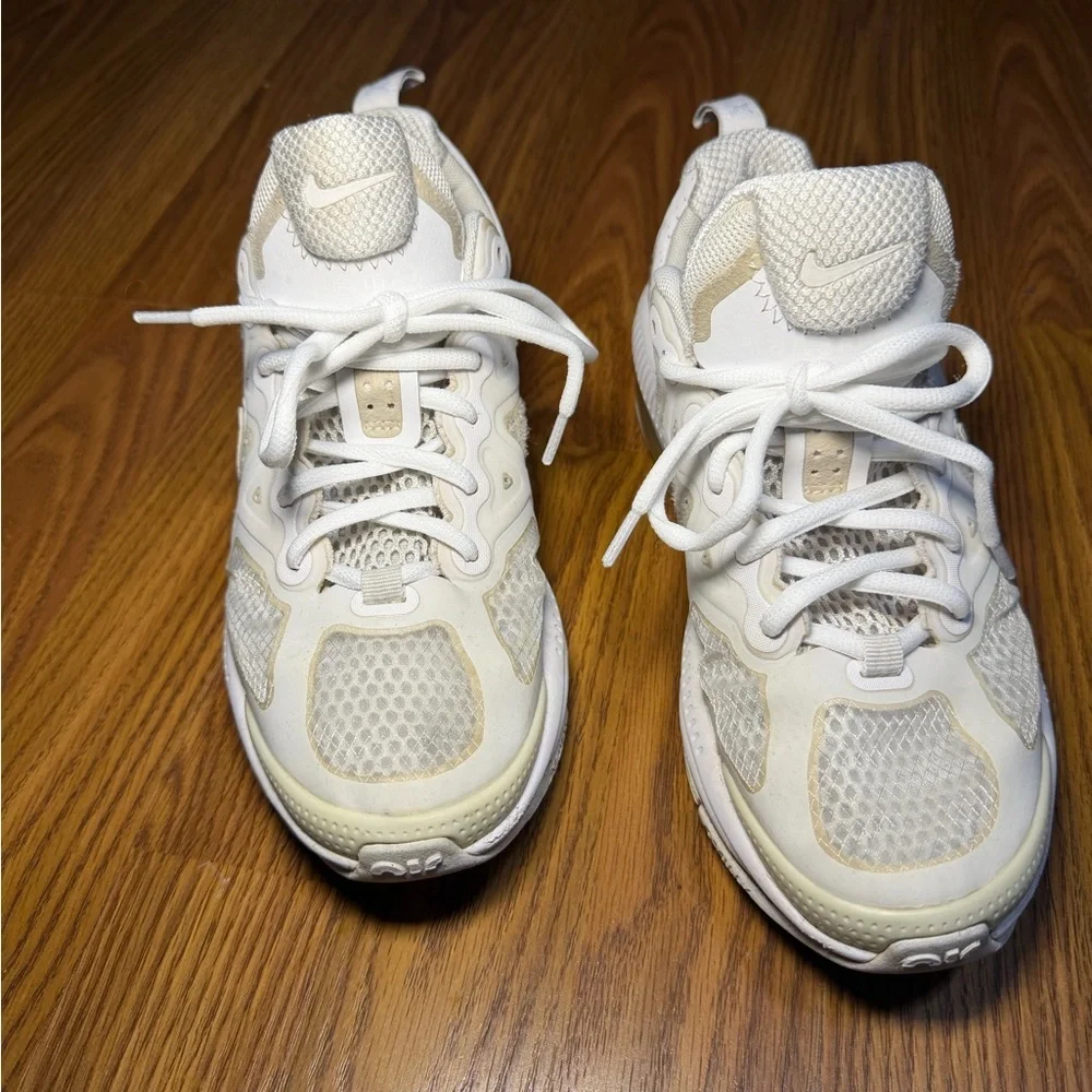 Nike Air Max Genome Triple White Athletic Shoes Youth Size 5